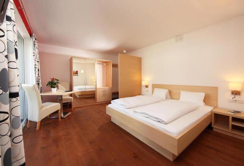 膳宿费 Die Dorfvilla