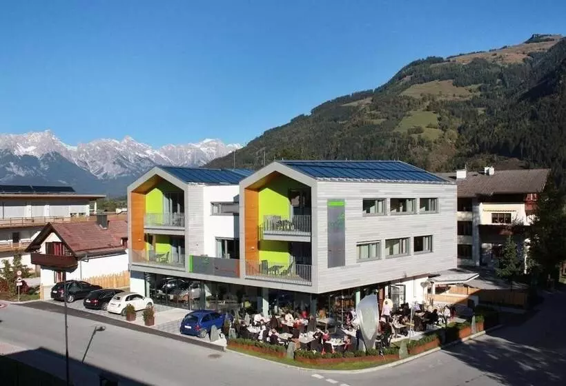 Majatalo Die Dorfvilla   Includes Tauern Spa Kaprun Wellness Access 13 Km Away