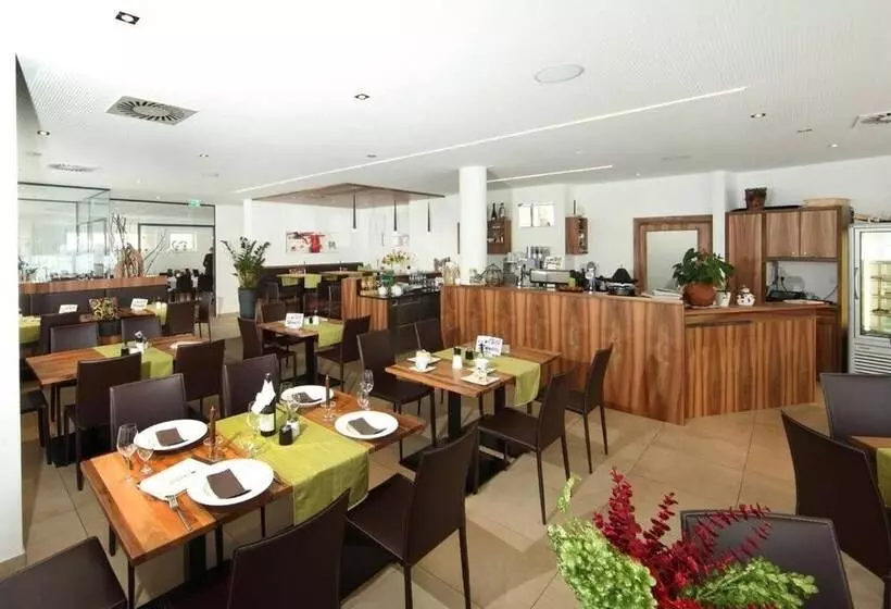 Majatalo Die Dorfvilla   Includes Tauern Spa Kaprun Wellness Access 13 Km Away