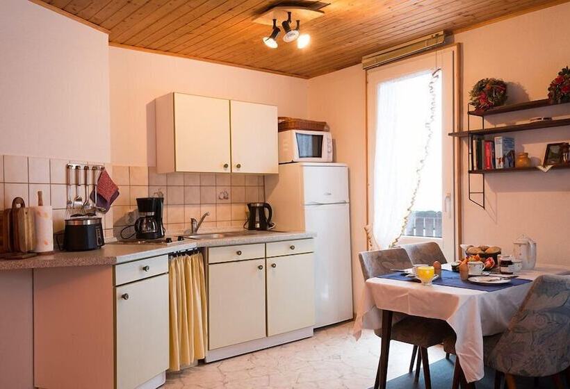 פנסיון Gasthaus Kobär