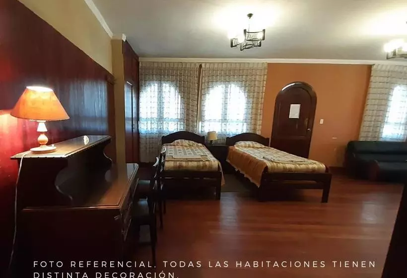 پانسیون Hostal Republica
