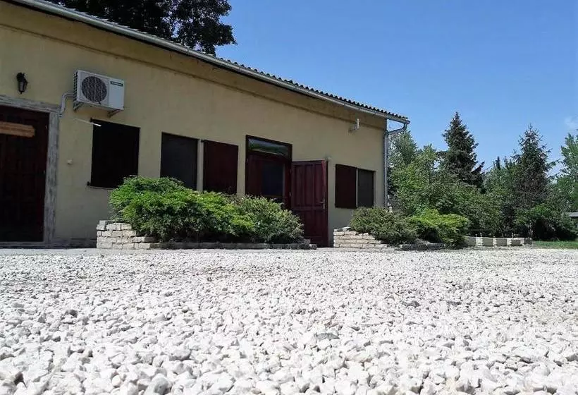 Majatalo Nyárfás Vendégház