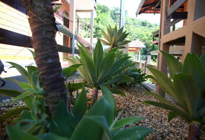 پانسیون Pousada Magnus