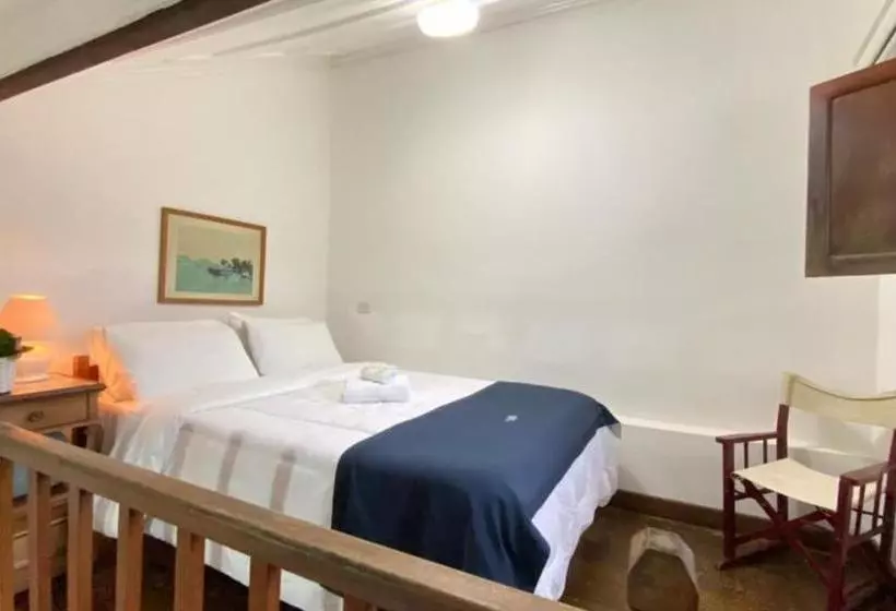 ペンション Pousada Valhacouto