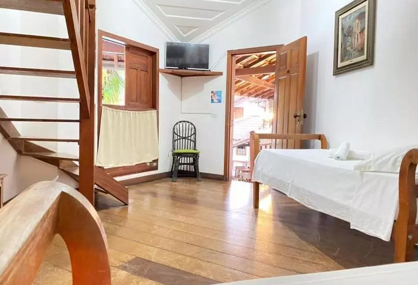 ペンション Pousada Valhacouto