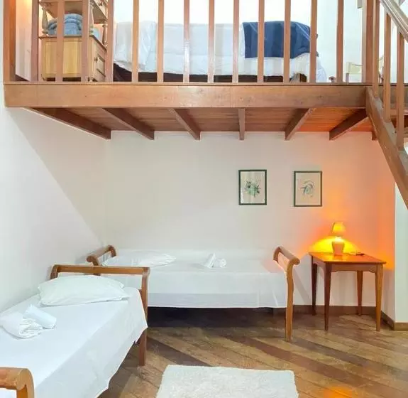 ペンション Pousada Valhacouto