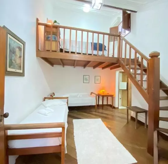 ペンション Pousada Valhacouto