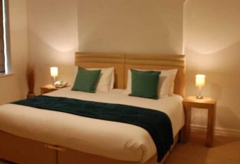 膳宿费 The Port House