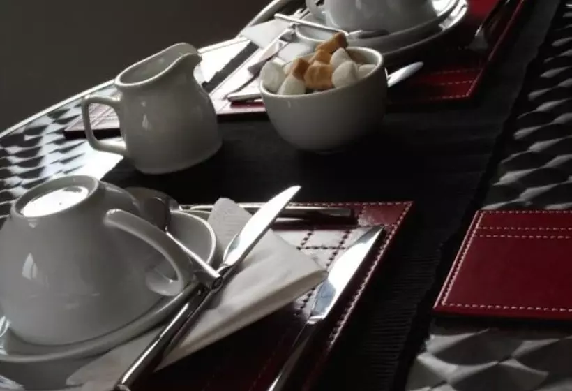 ペンション The Port House