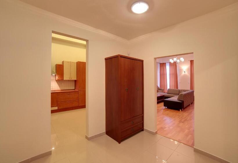 Slunecni Lazne Apartments