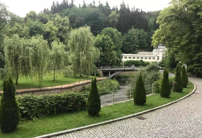 Slunecni Lazne Apartments