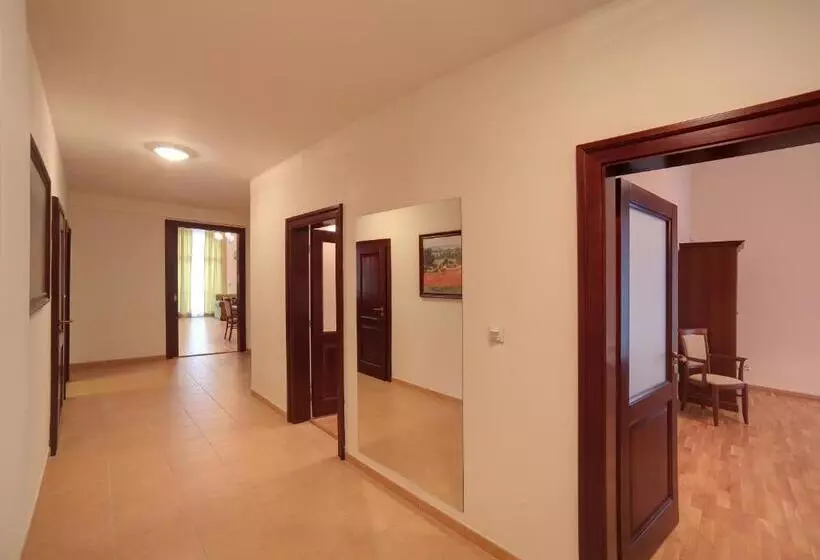 Slunecni Lazne Apartments