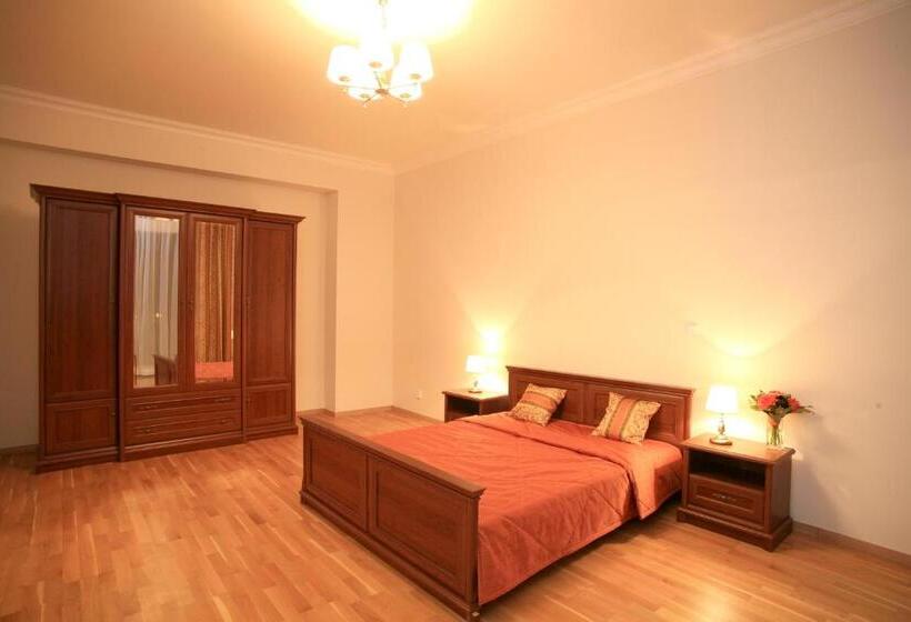 Slunecni Lazne Apartments