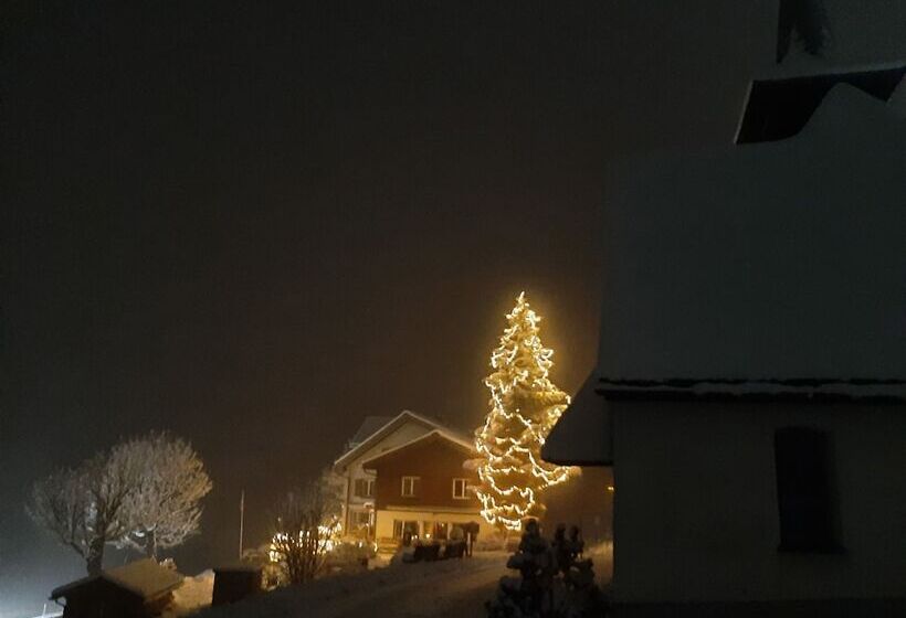 הוסטל Gasthaus Schwand