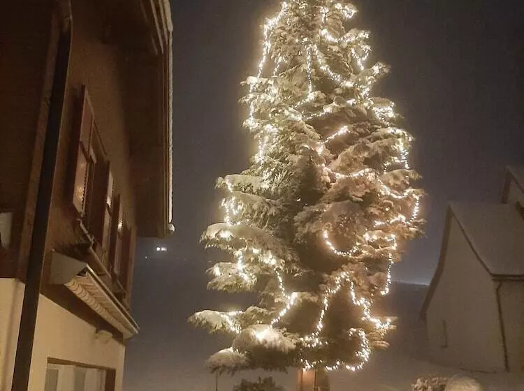 ユースホステル Gasthaus Schwand