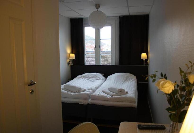 هاستل Grännagården Hotell Och Restaurang