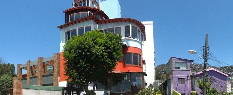 هاستل Hostal Maison De La Mer