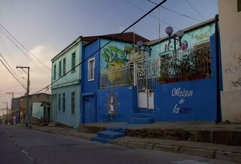 هاستل Hostal Maison De La Mer