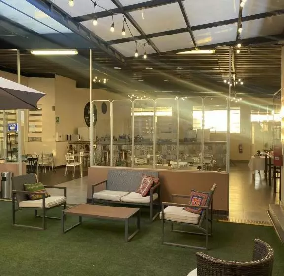 هاستل Los Andes Bed & Breakfast