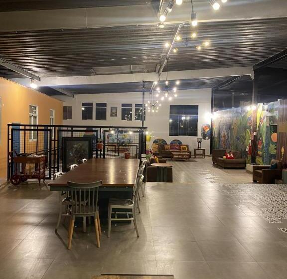 ユースホステル Los Andes Bed & Breakfast