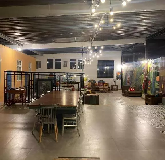 هاستل Los Andes Bed & Breakfast