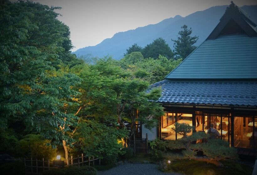 Japanese Ryokan Seryo