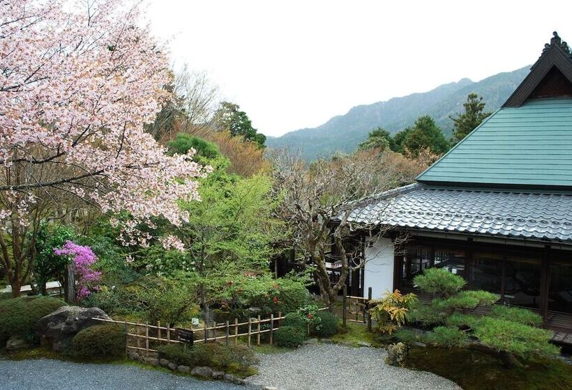 Japanese Ryokan Seryo