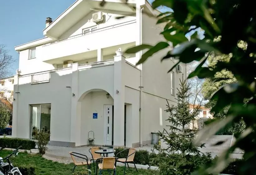 پانسیون Casa Verde