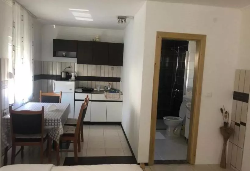 پانسیون Casa Verde