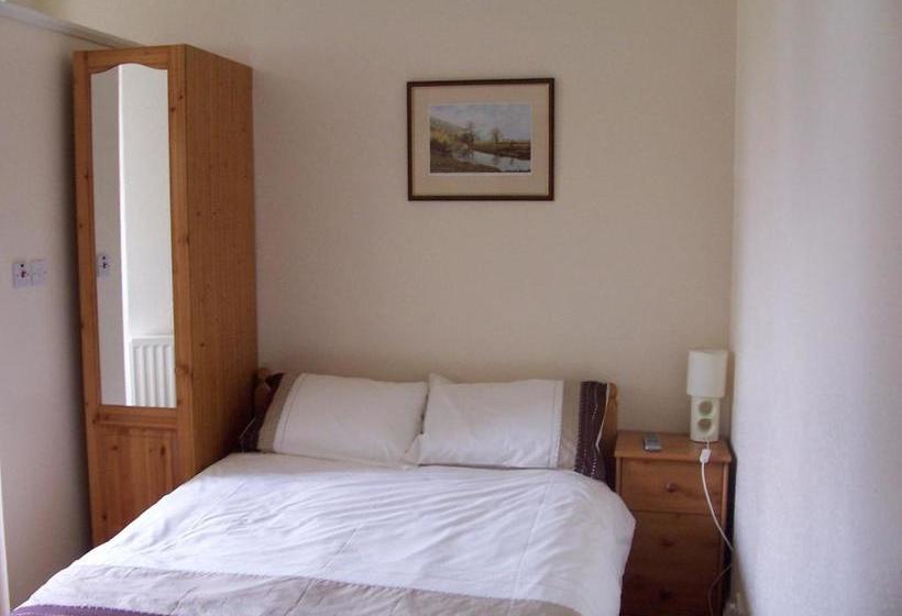 펜션 Denecrest Guest House