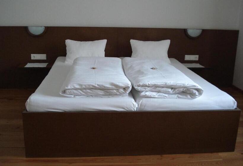 Пансион Gästehaus Obwexer