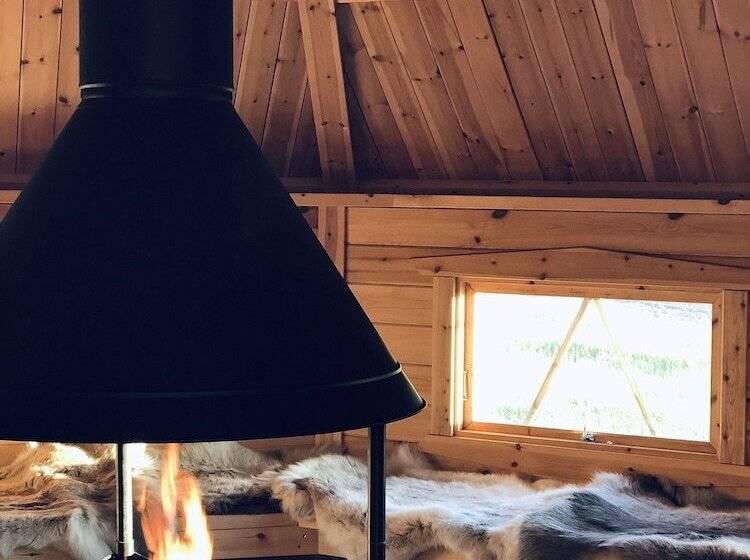 پانسیون Högbo Hotell Skommarsgården