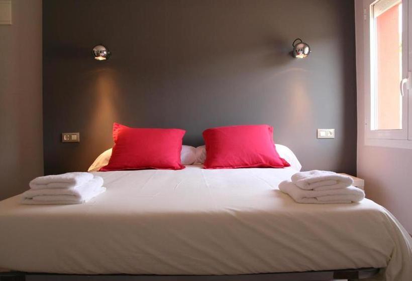 پانسیون Hostal Totsompops