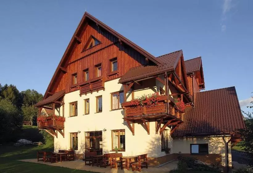 Majatalo Penzion Bona