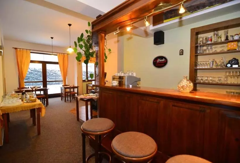 Majatalo Penzion Bona