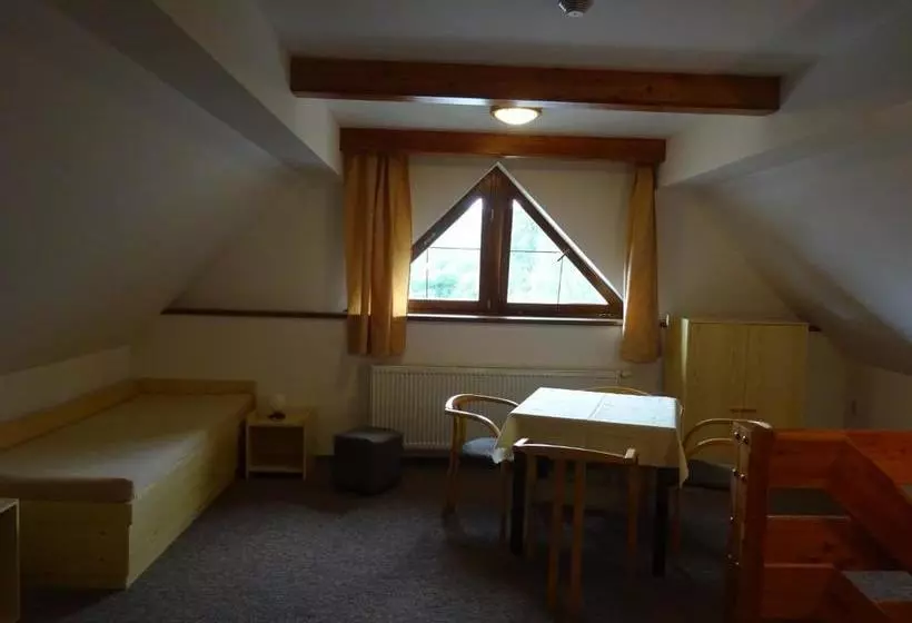 Majatalo Penzion Bona