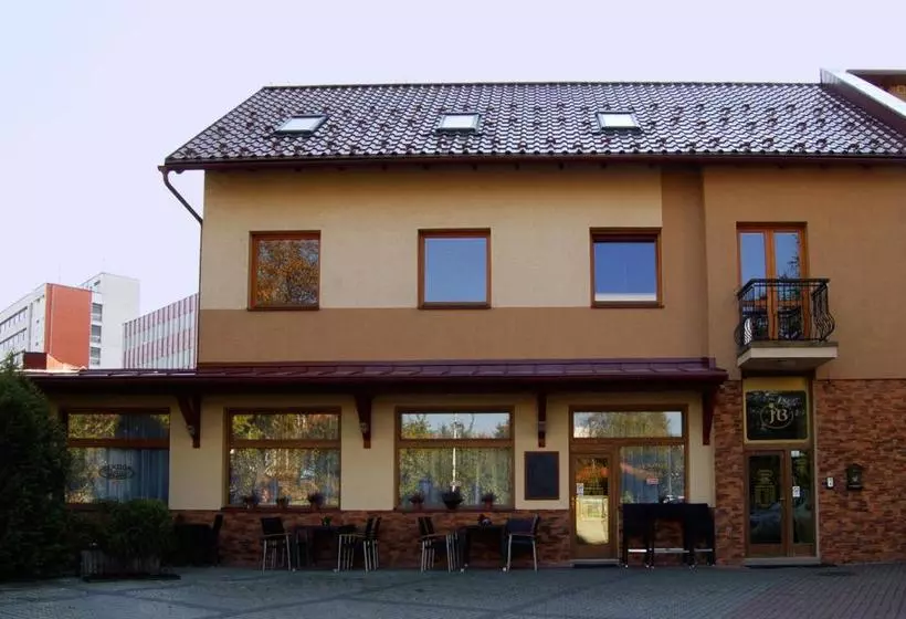 پانسیون Penzion Majak