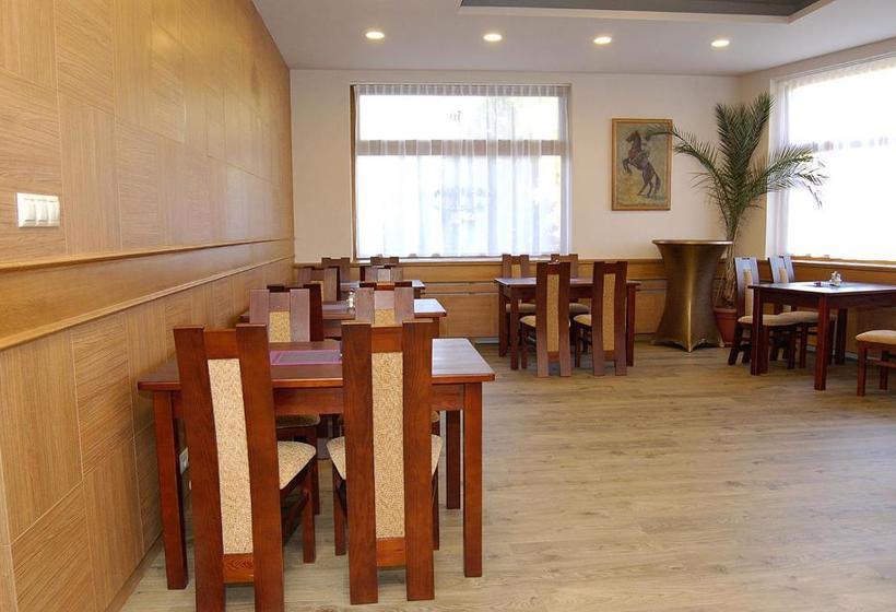 ペンション Penzion Majak