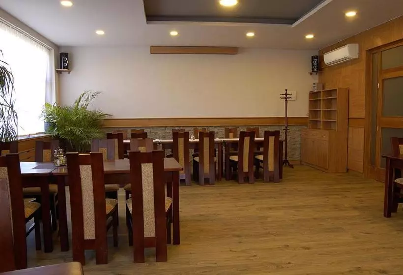 پانسیون Penzion Majak