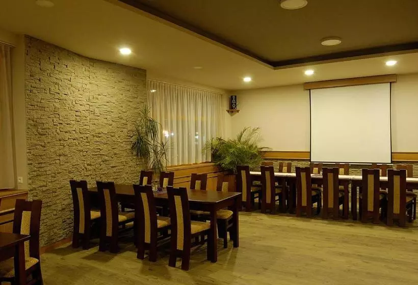 پانسیون Penzion Majak