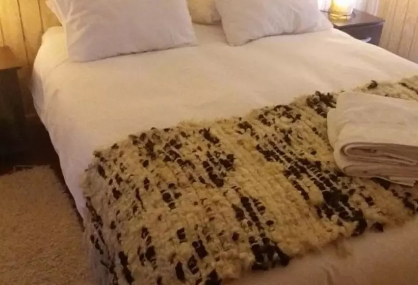 پانسیون Yaganhouse   Hostel