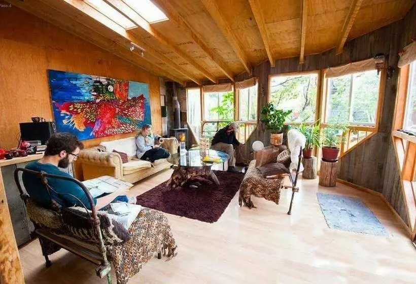 پانسیون Yaganhouse   Hostel