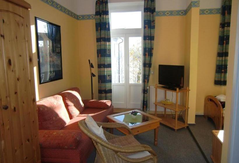 Pension Haus Edelweiß