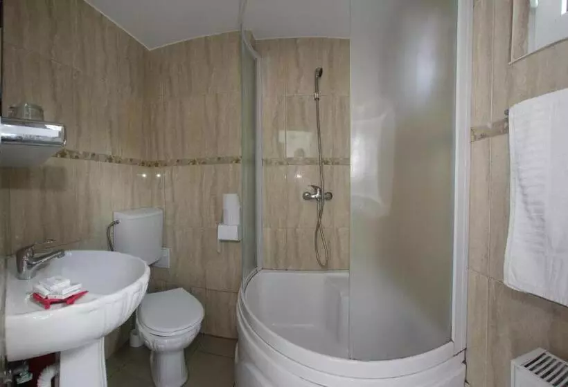 Pensiunea La Cristina