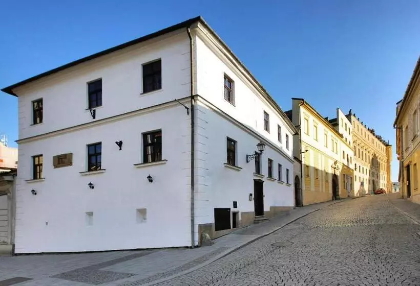 Royal Pension