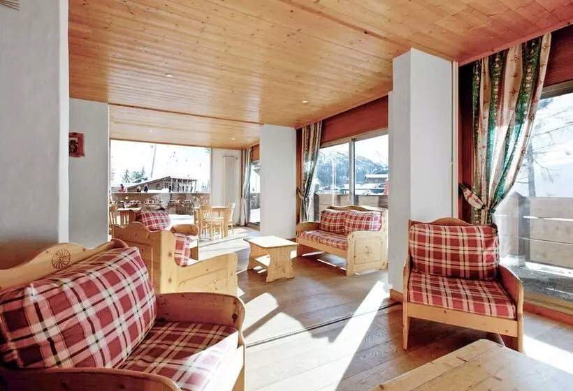 Résidence Pierre & Vacances Les Bleuets