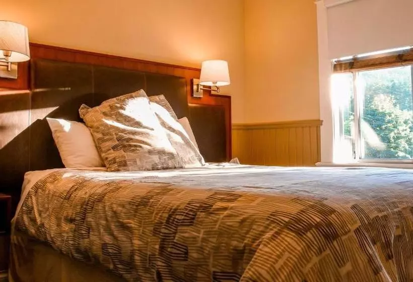 Retkeilymaja Salt Spring Inn