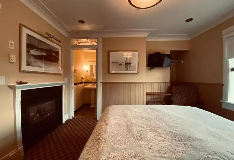 Retkeilymaja Salt Spring Inn