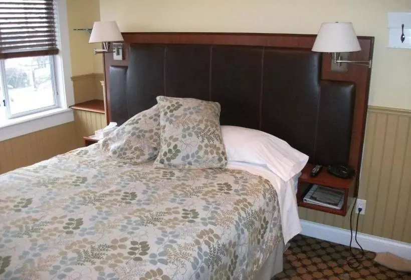 Retkeilymaja Salt Spring Inn