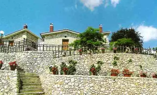 Hotelli Agriturismo Monte Sacro